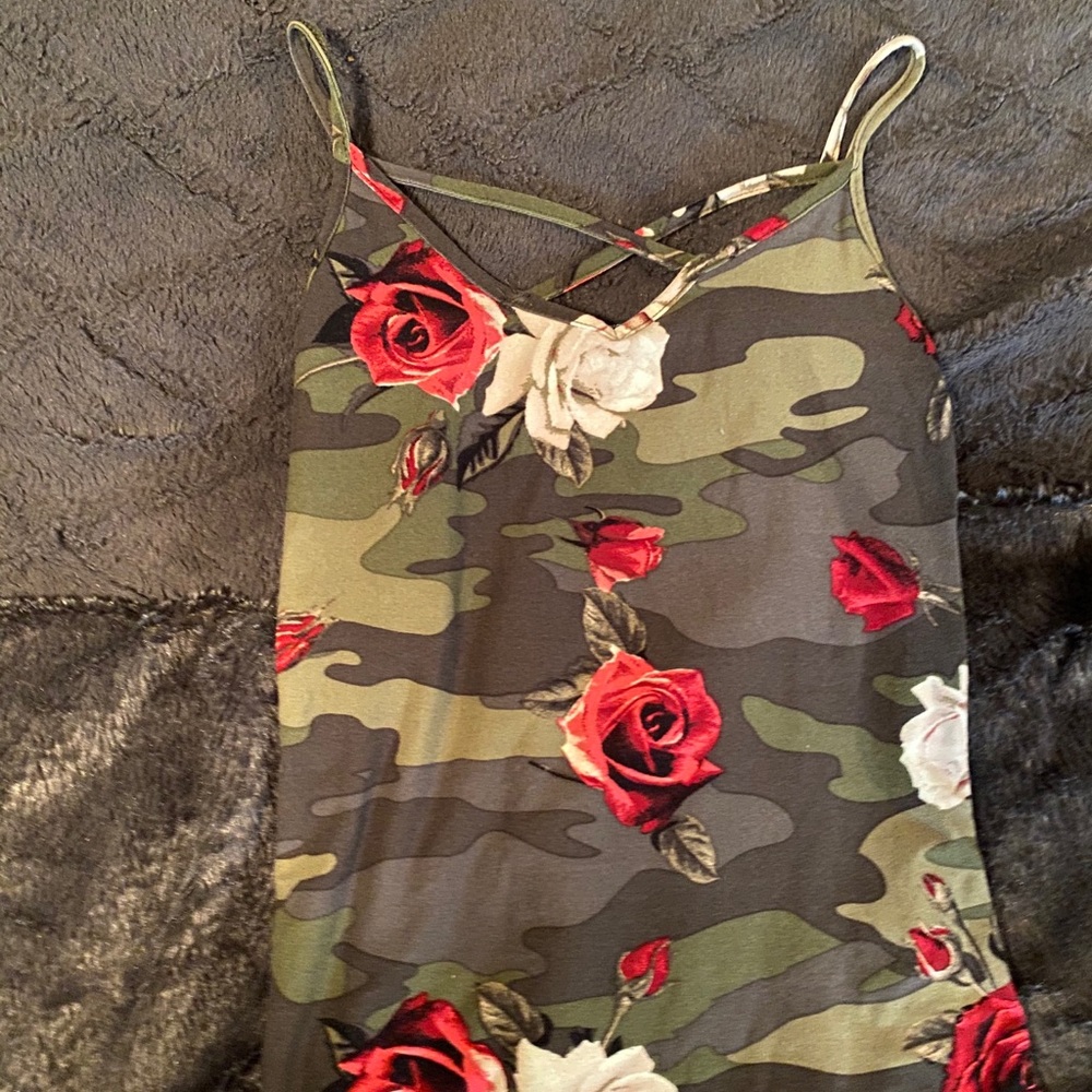 camo rose rue21 tank top